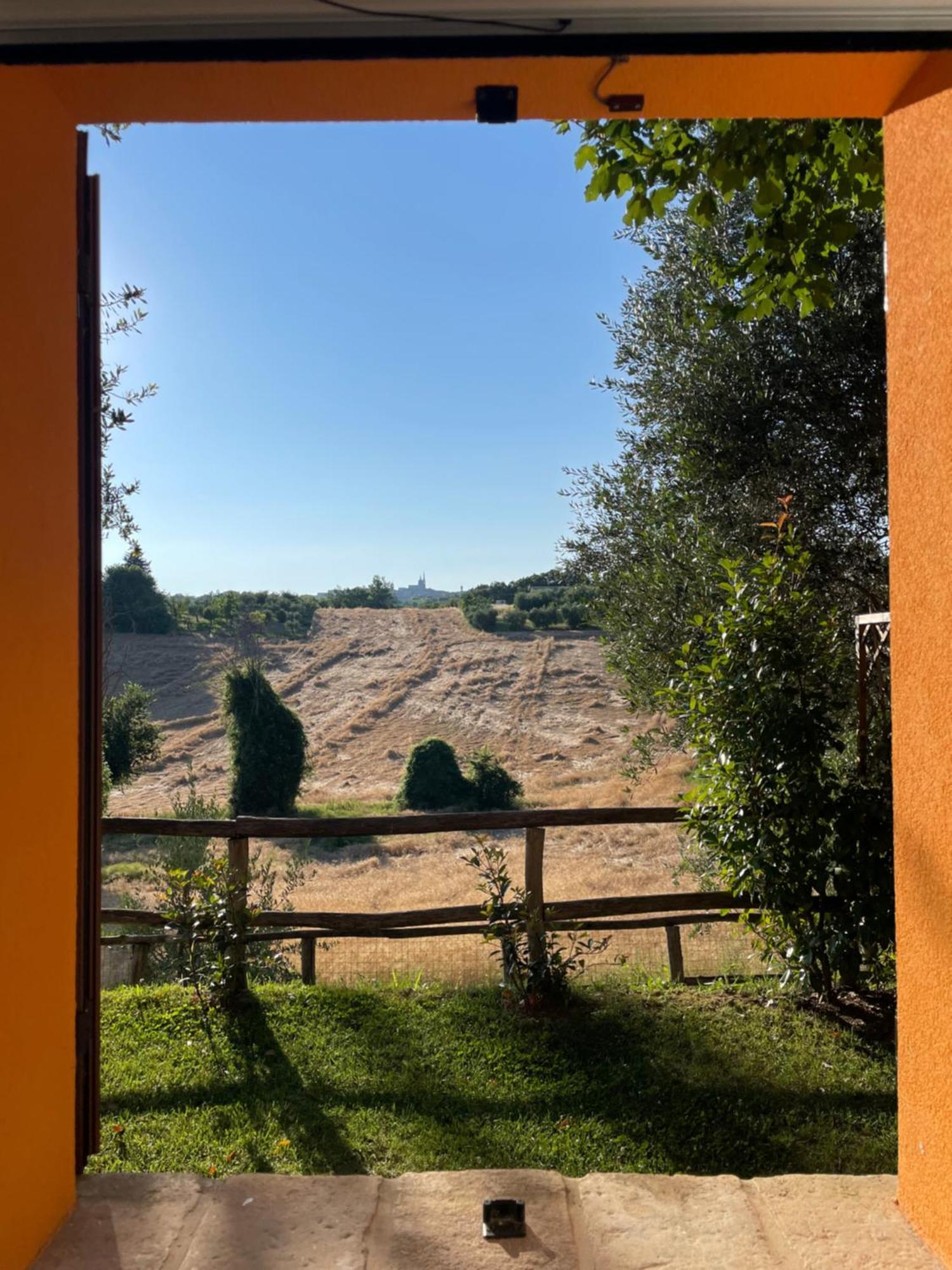 Montenovo Country House Ostra Vetere Kültér fotó